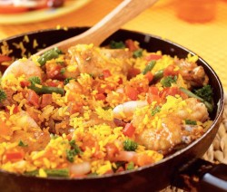 Paella met kip en garnalen