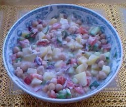 Salade met kikkererwten