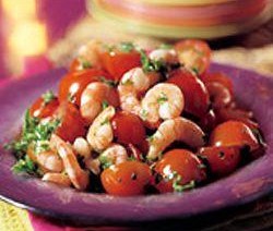 Sla van tomaten en garnalen