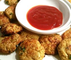 Bloemkoolnuggets - bloemkoolkoekjes uit de oven met kaas