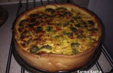 Vegetarische quiche met broccoli en courgette