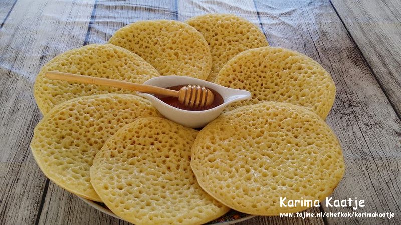 Baghrir de Marokkaanse pannenkoek met gaatjes