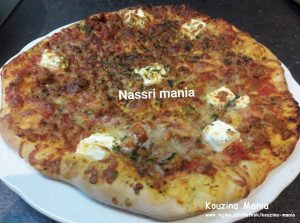 Pizza tonijn en mozzarella